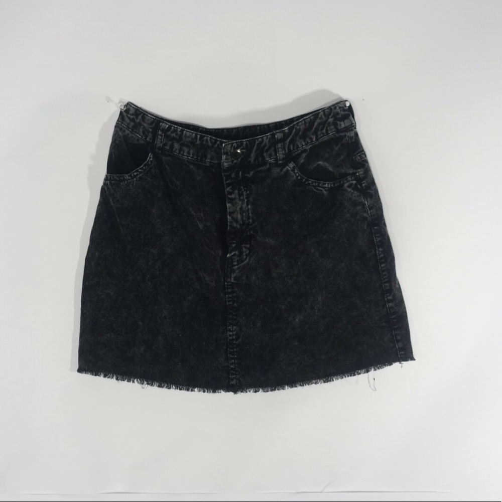 Cute Black Skirt!
